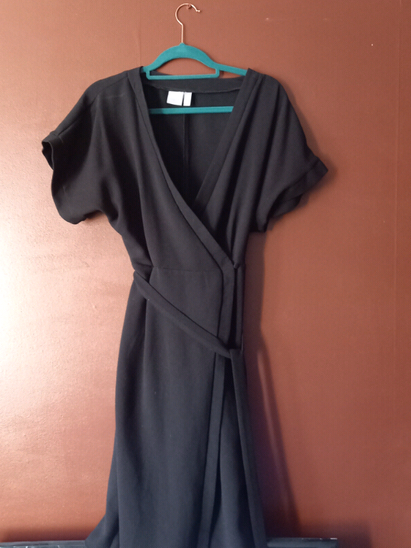 black wrap dress size 14